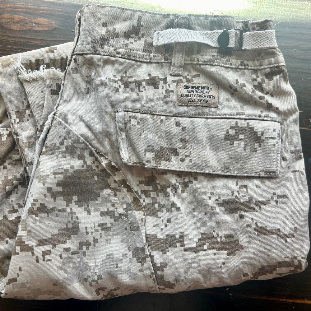 Supreme cargo khaki camo pants size 32